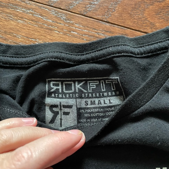 Rokfit Co Black Graphic Crop Top - Picture 4 of 5